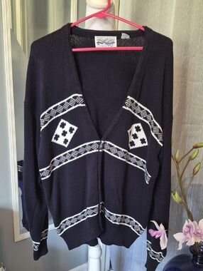 Perry Ellis Navy and White Geometric Open-Front Cardigan